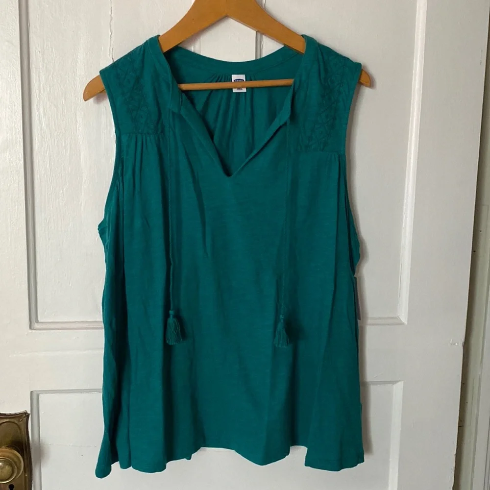 Old Navy NWT Relaxed Sleeveless Tank size XL - Picture 1 of 5